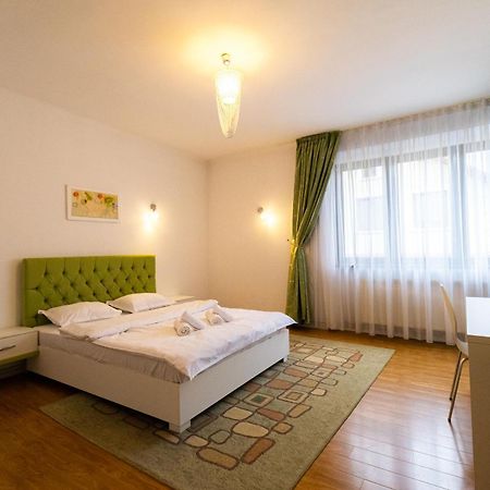 Ardor Apt - Bright And Secluded Apartment In The Heart Of Old Town Брашов Екстериор снимка