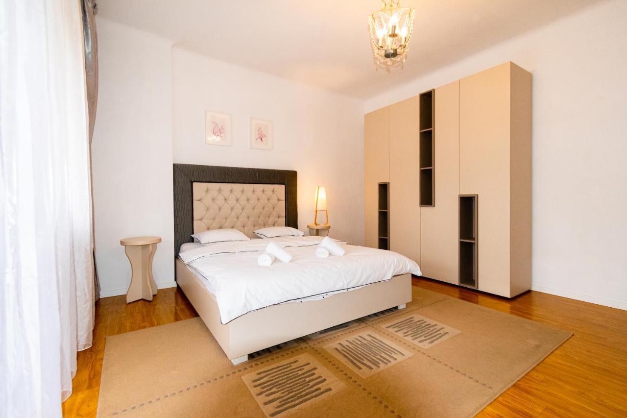 Ardor Apt - Bright And Secluded Apartment In The Heart Of Old Town Брашов Екстериор снимка